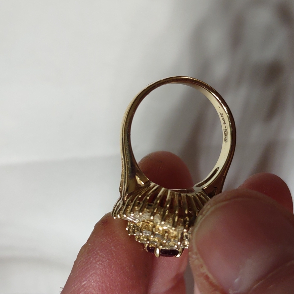 Ruby and diamond ring 14k yellow gold, ballerina from the 1990s - Picture 5 of 12